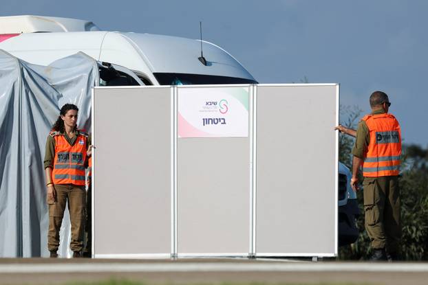 Hostages-prisoners swap deal between Hamas and Israel