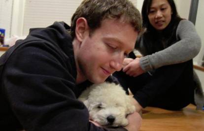 Mark Zuckerberg svom psu izradio stranicu na Facebooku 