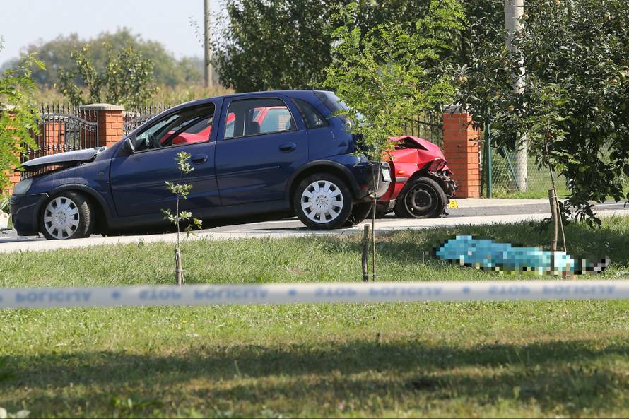 Skretali u dvorište: Muškarac poginuo pred kućnim pragom