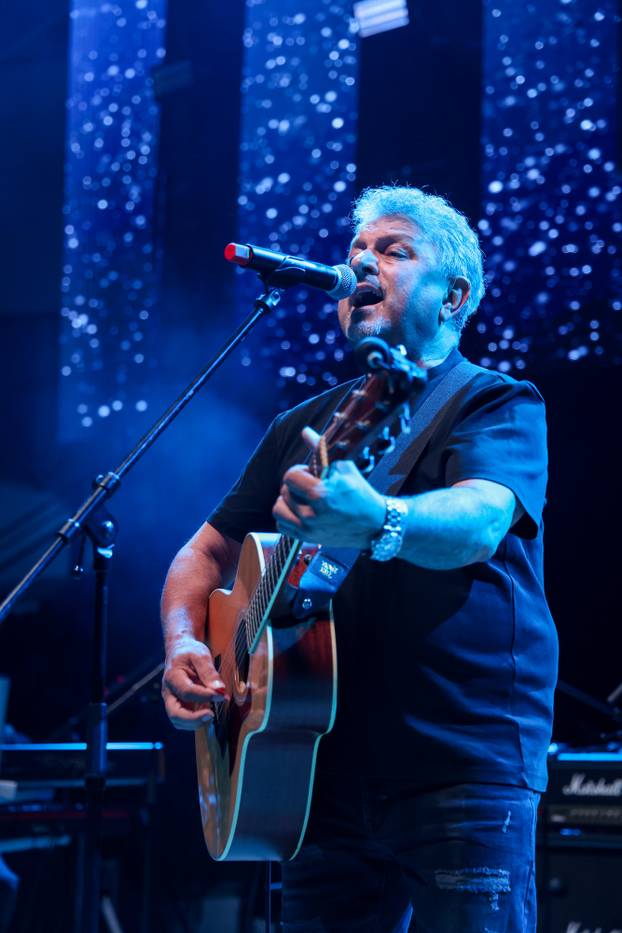 Frankfurt: Hrvatska noć u Suwag Energie Areni