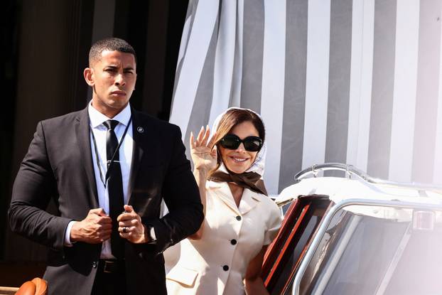 Anticipated wedding of Amazon founder Jeff Bezos and Lauren Sanchez in Italy