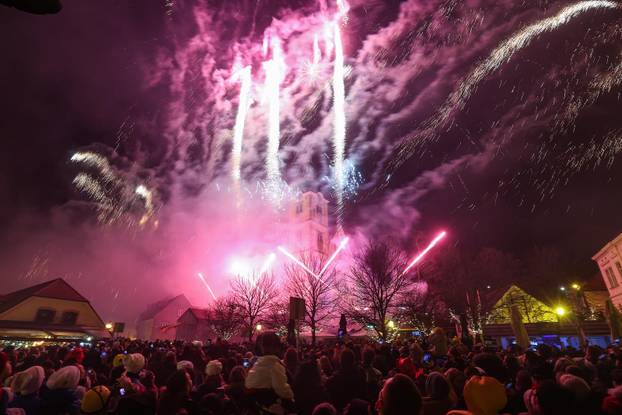 Zatvaranje 200. Samoborskog fašnika spaljivanjem princa Fašnika 