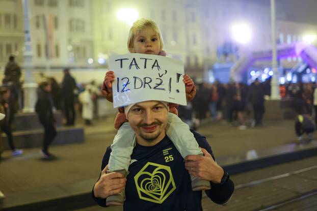 Održan 14. Zagreba?ki no?ni cener na kojem je sudjelovalo oko 3000 trka?a