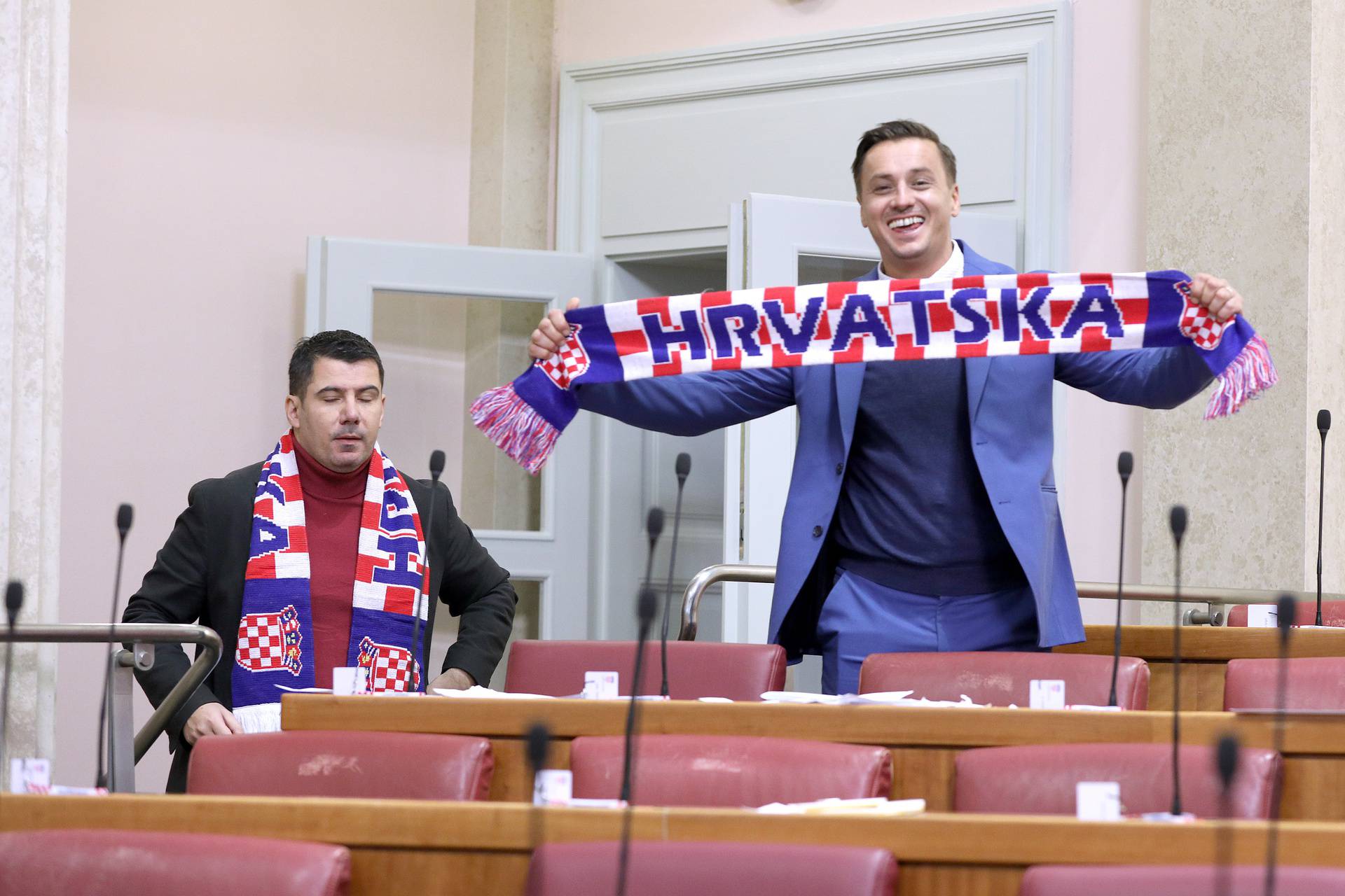 Zagreb: Zastupnici spremni za navijanje