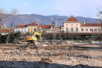 Nema je više! Nakon više od 9 mjeseci radova srušena stara zgrada Zabe u centru Zagreba