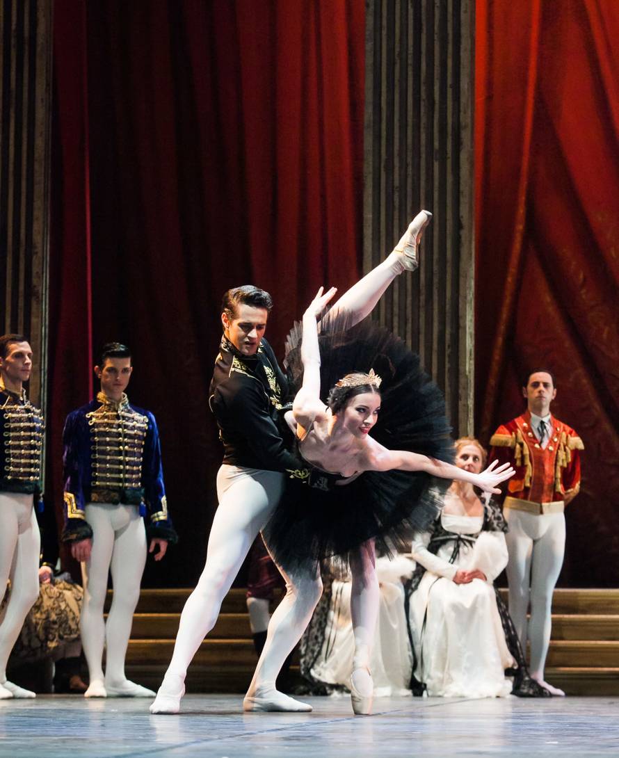 Gledajte baletni klasik 'Labuđe jezero' na portalu 24sata