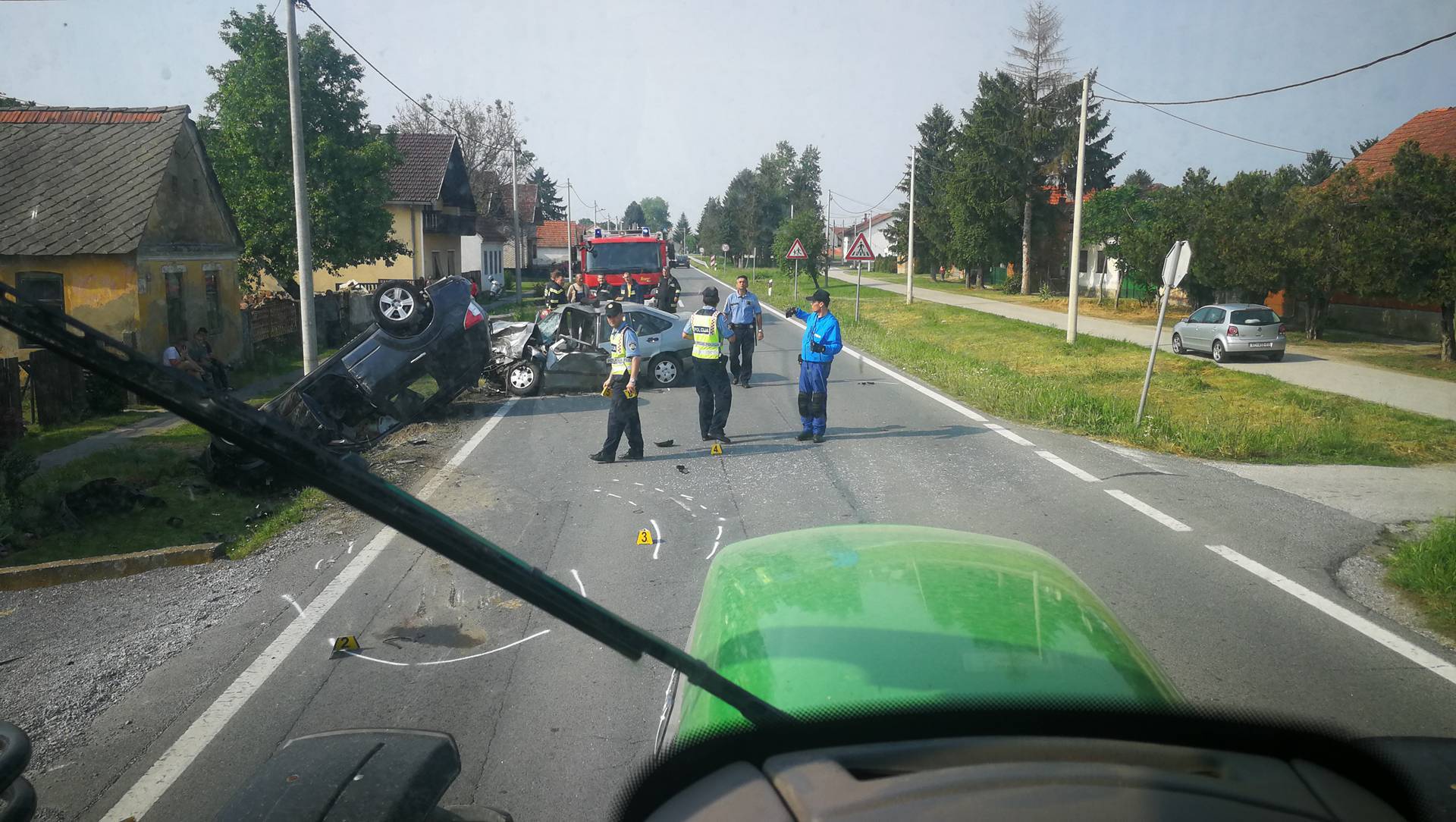 Troje ljudi završilo u bolnici nakon sudara kod Virovitice