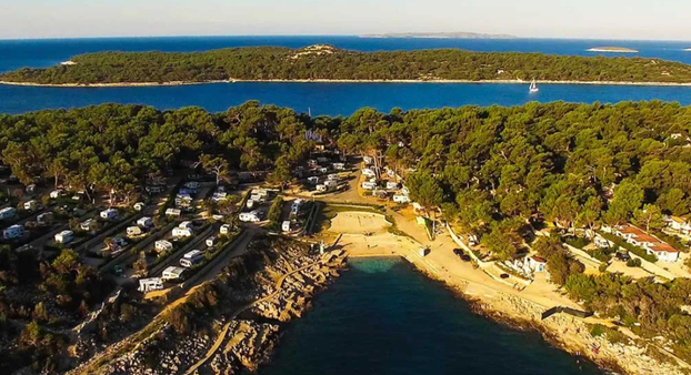 30 najboljih kampova na našim otocima - užitak pod zvijezdama