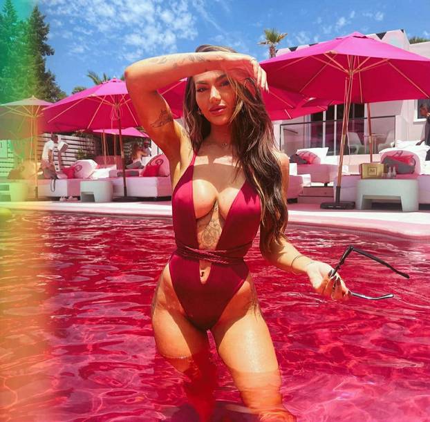 FOTO Ona je tattoo umjetnica i bivša gimnastičarka čije je tijelo pravo remek-djelo