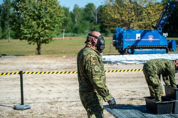 FOTO Hrvatska vojska pokazala snagu: Održana velika međunarodna vojna vježba
