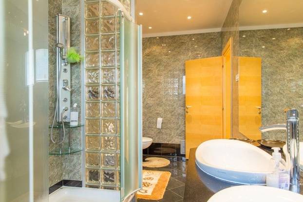 Na Trešnjevci prodaju luksuzni penthouse: Ima jacuzzi na terasi i profesionalni vrt! Ovo je cijena