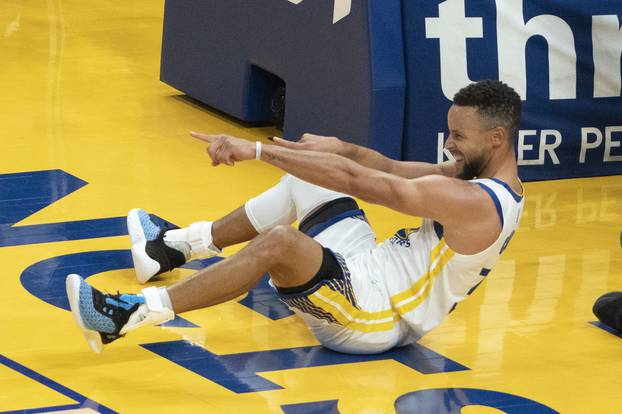 NBA: Memphis Grizzlies at Golden State Warriors