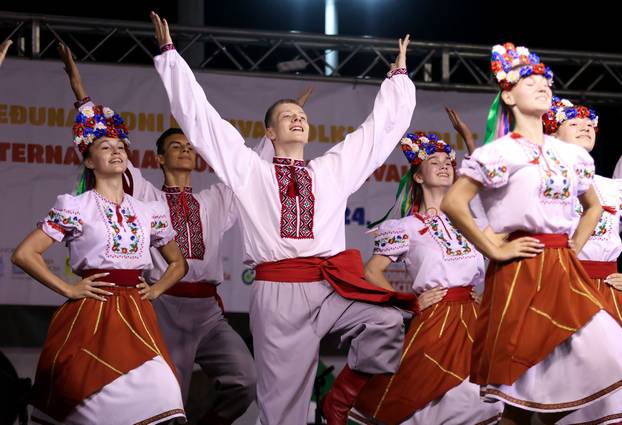 Podstrana: Međunarodni festival folklora
