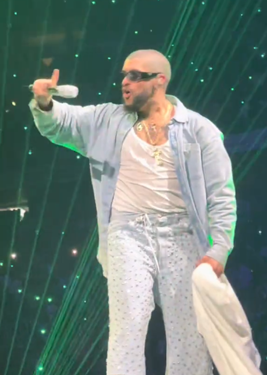 VIDEO Ups! Plesačica je zapela guzom za međunožje pjevača: 'Što će mu reći Kendall Jenner?'