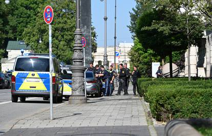 DRAMATIČNI VIDEO Pucnjava u Münchenu kod veleposlanstva Izraela! Policija ubila napadača