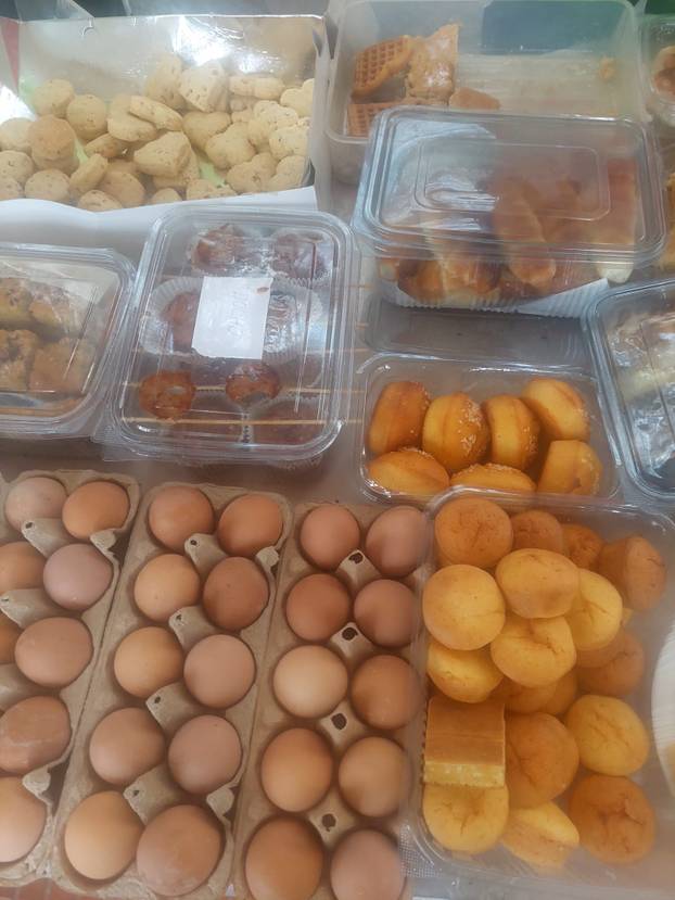 FOTO Za svakog ima ponešto! Prosvjednike u Beogradu čekala hrana, ovo je danas na meniju