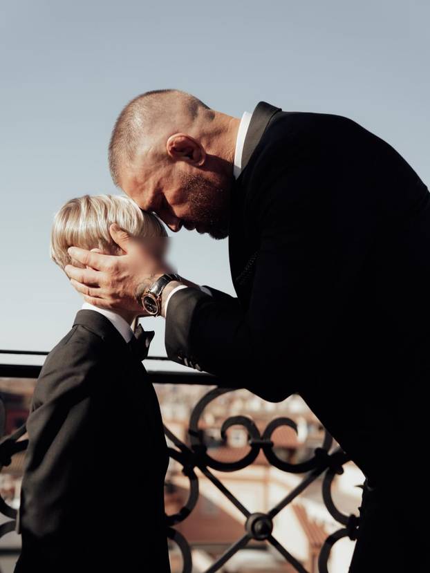 Varao ju je i silovao drugu, ona ga nije puštala. Vjenčali su se u Vatikanu. Conor objavio detalje