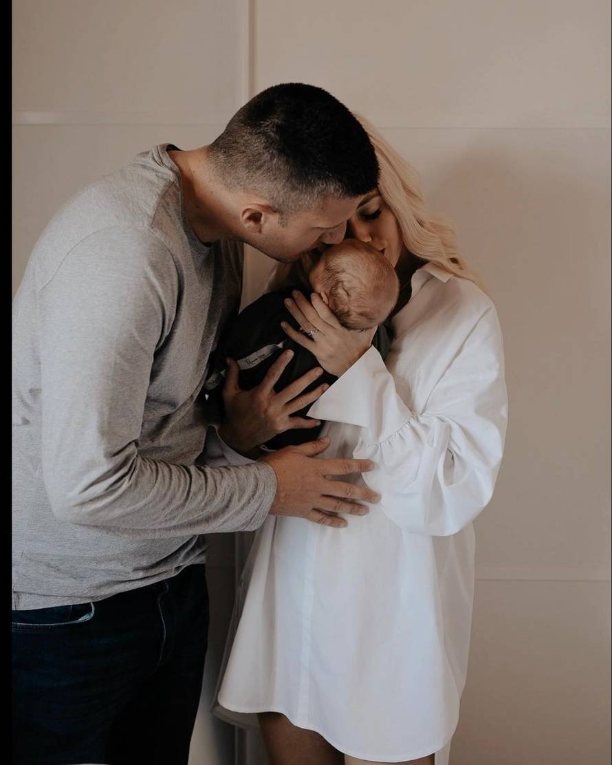 Antonija Mišura podijelila fotku iz bolnice, sin joj se zarazio bakterijom: Ovo je jako stresno!