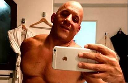 Seksi selfi na muški način: Vin Diesel oduševio obožavateljice