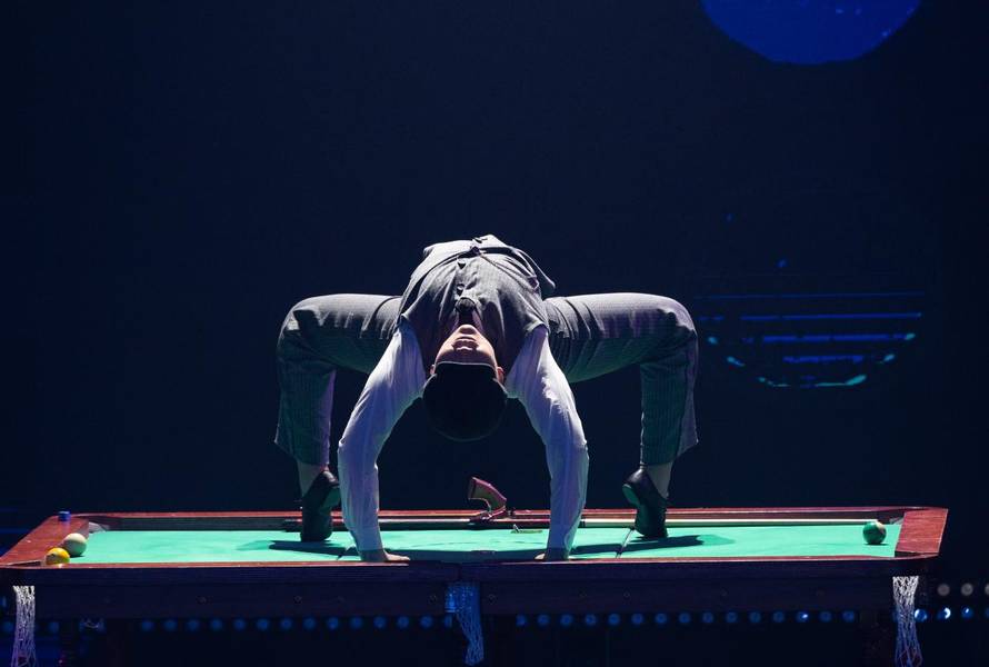 Talijanka je luk i strijelu držala stopalom i pogodila metu: 'Vi kao da nema kosti u tijelu...'