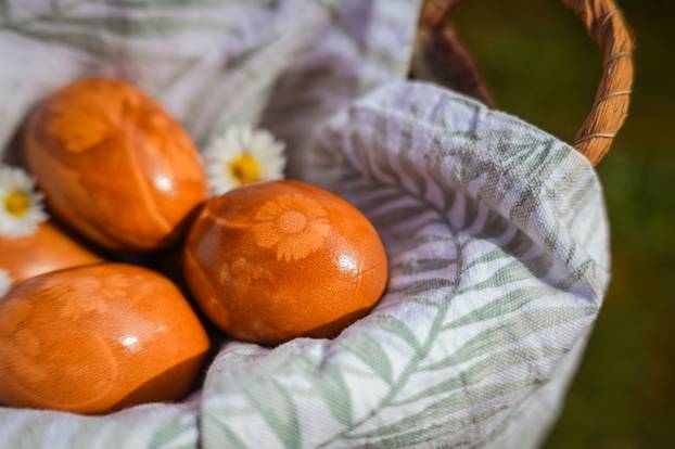 Zagreb: Tradicionalno bojanje uskršnjih jaja