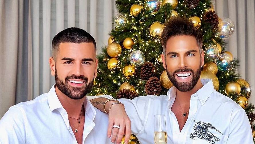 Grubnić se okitio prstenjem pa s Momčilom čestitao blagdane...