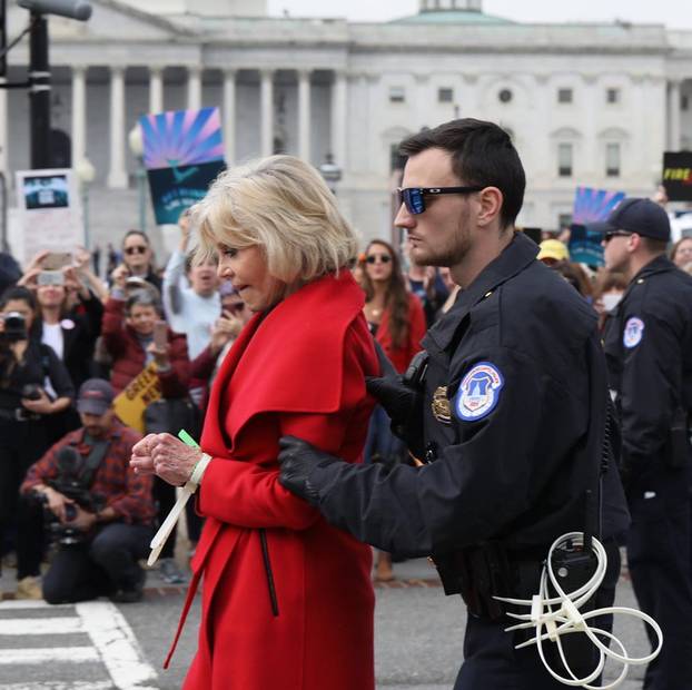 Jane Fonda slavi 86. rođendan: Pobijedila je rak, osvojila dva Oscara, zbog aktivizma ju uhitili