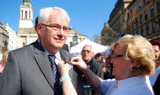 Josipović: Trebamo podržati naše žene i kćeri u liječenju