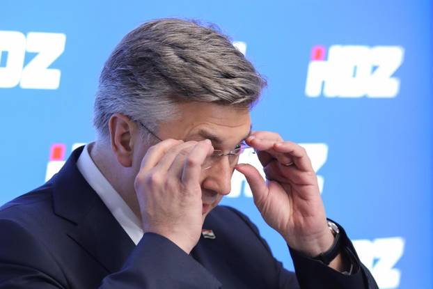 Zagreb: Sjednica Šireg predsjedništva HDZ-a