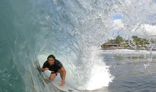 Poznati brazilski surfer poginuo na treningu. Poklopio ga je val