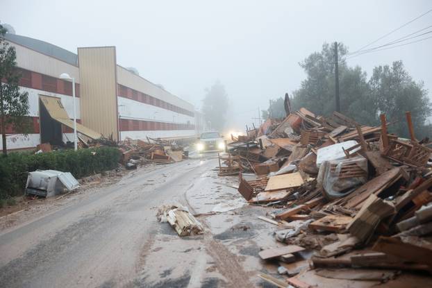 Valencia region hit by cold front causing floods in La Alcudia