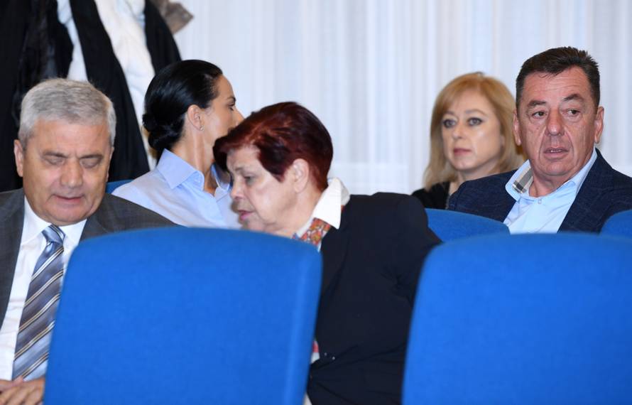 Matković tvrdi: HDZ nije platio Thompsonu; Barišić: Ona laže!