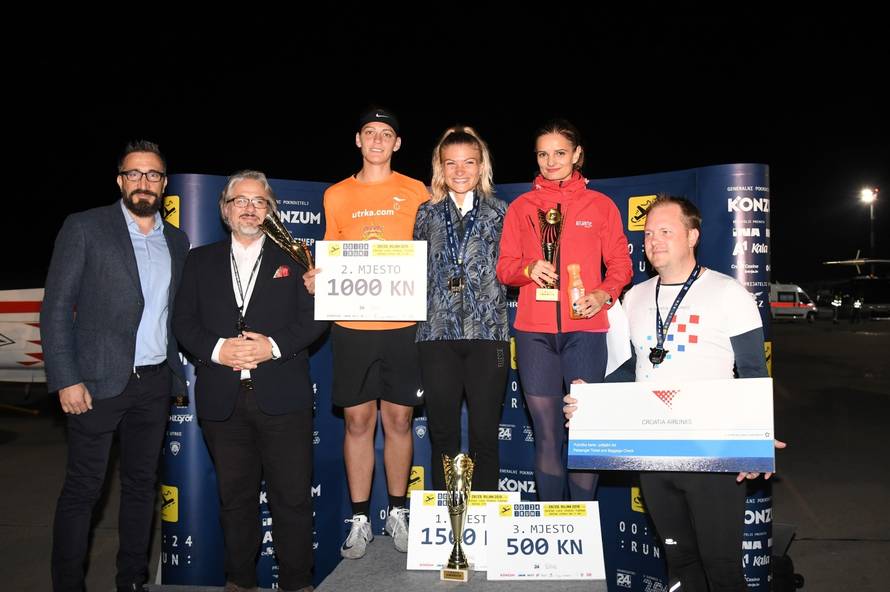 Zagreb: Dodjela nagrada pobjednicima noÄne utrke 00:24 RUN