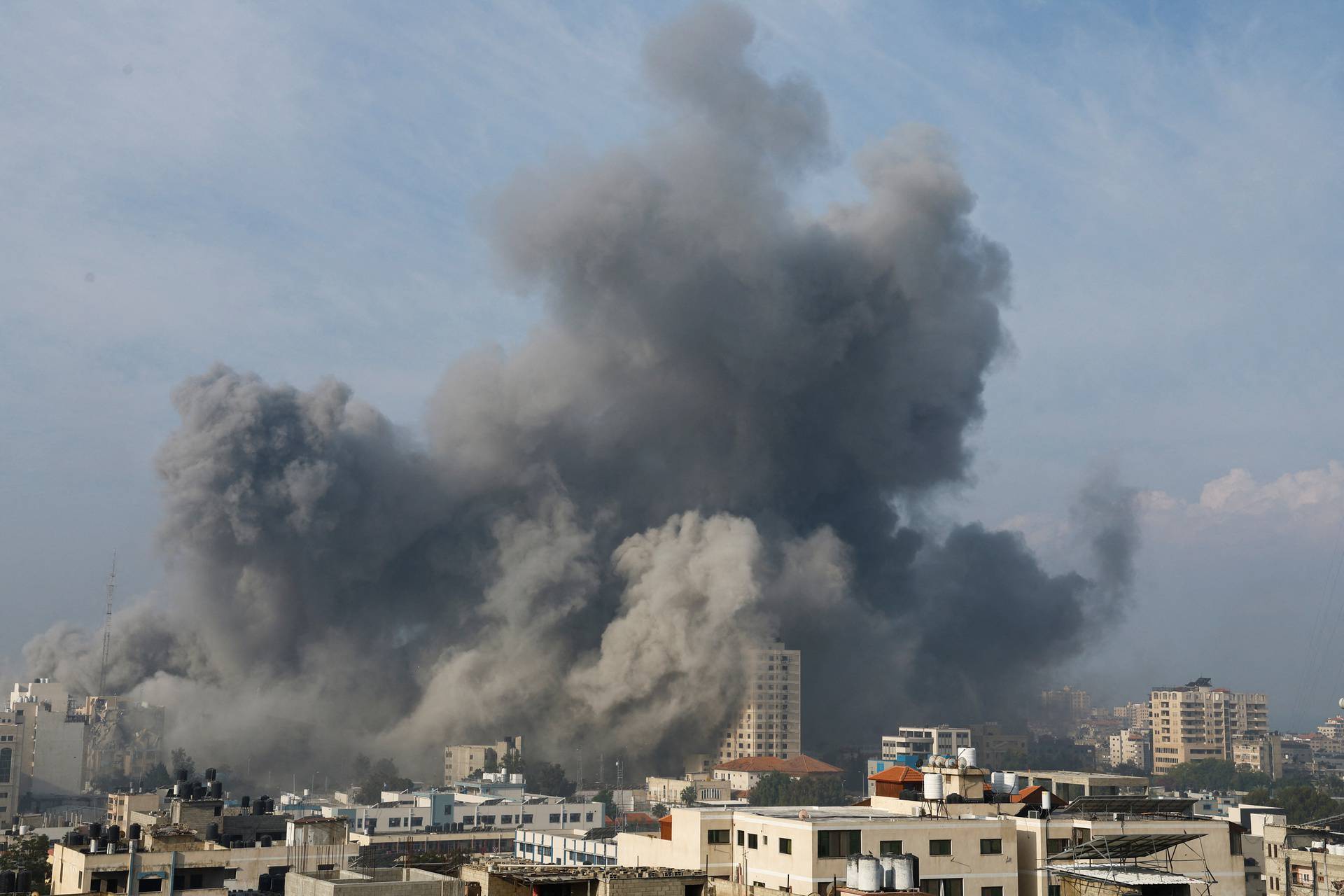 Israel strikes Gaza