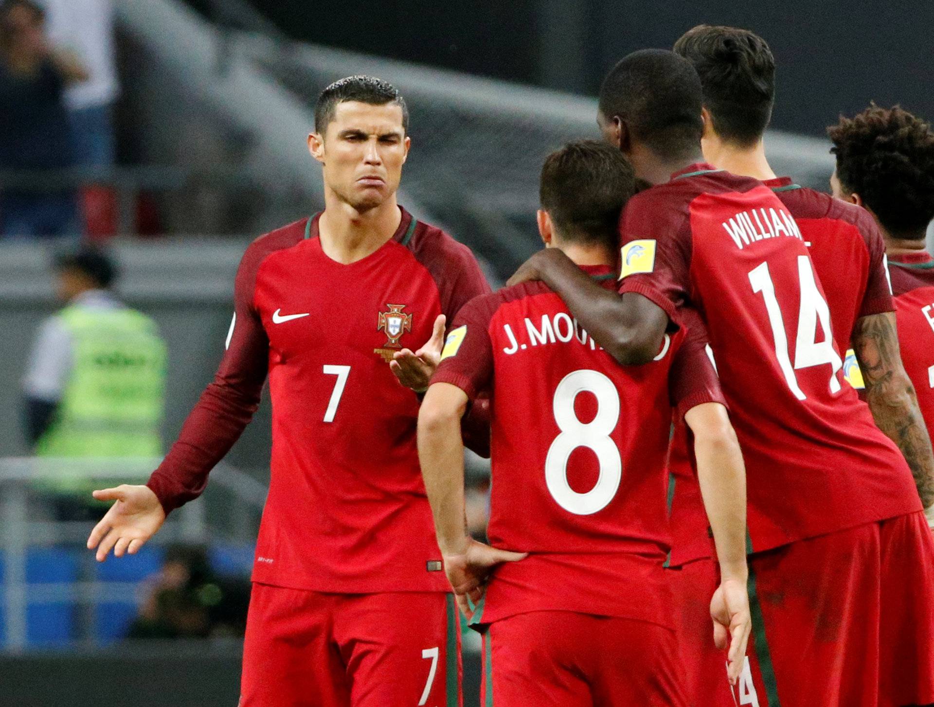 Portugal v Chile - FIFA Confederations Cup Russia 2017 - Semi Final