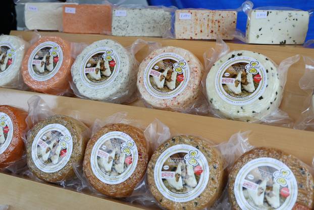 Beli Manastir: Zimski vašar i Čvarak fest Karanac