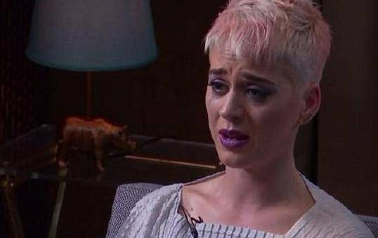 Katy se slomila i plakala: Sram me je što sam se htjela ubiti
