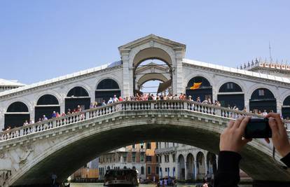 Htjeli raznijeti čuveni most: U Veneciji uhitili troje džihadista