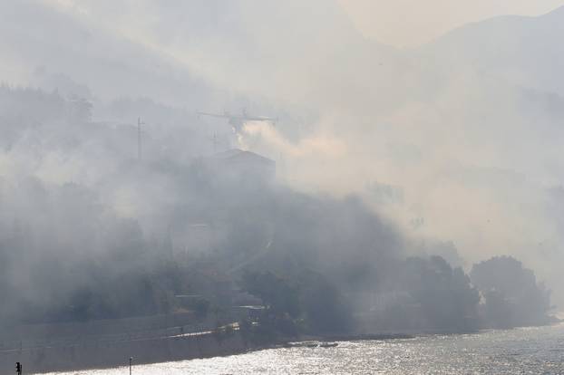 Veliki požar iznad Krila Jesenice