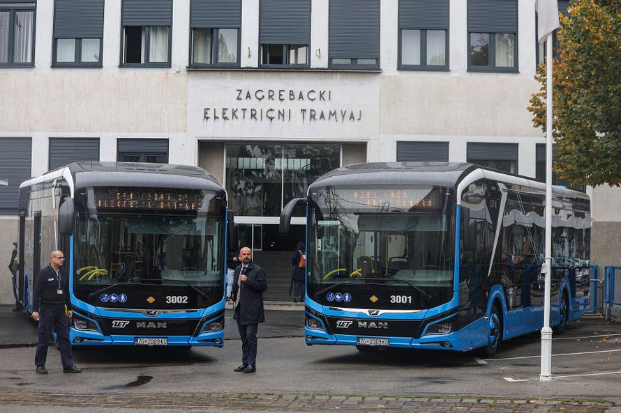 Tomašević i ZET predstavili nove niskopodne autobuse na električni pogon