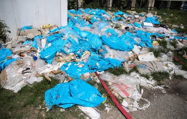 Zagreb: Mjesec dana nakon Thompsonovog koncerta Hipodrom je i dalje zatrpan smećem