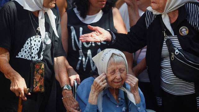 Argentina remembers victims of the last military dictatorship