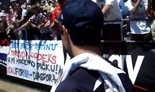 Dijaspora: BBB hoće istinu, Torcida Kodeks, a mi pi...!