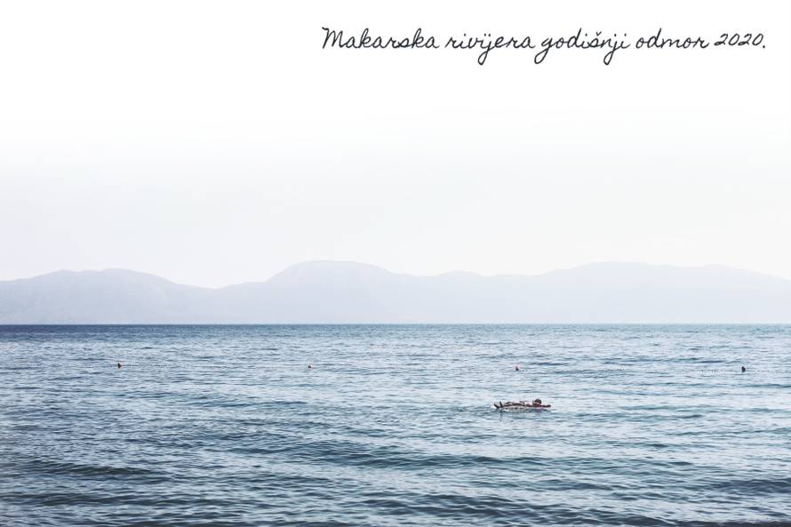 Pozdrav s Makarske rivijere: Tu je razmak između ručnika deset metara, nema skoro pa nikoga