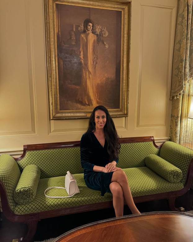 GOLE PRVE DAME Znate li što je zajedničko Trumpu i Golobu?