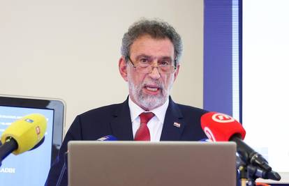 Fuchsa usred presice o štrajku zvao Plenković: Sorry, premijer!