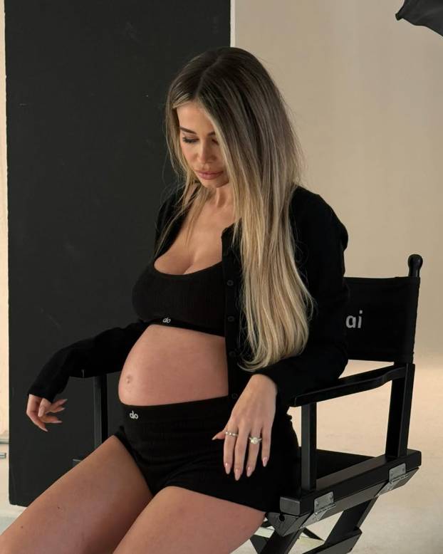 FOTO Trudna Diletta pokazala kako je provela Uskrs te otkrila sve veći trbuh: Evo kako izgleda