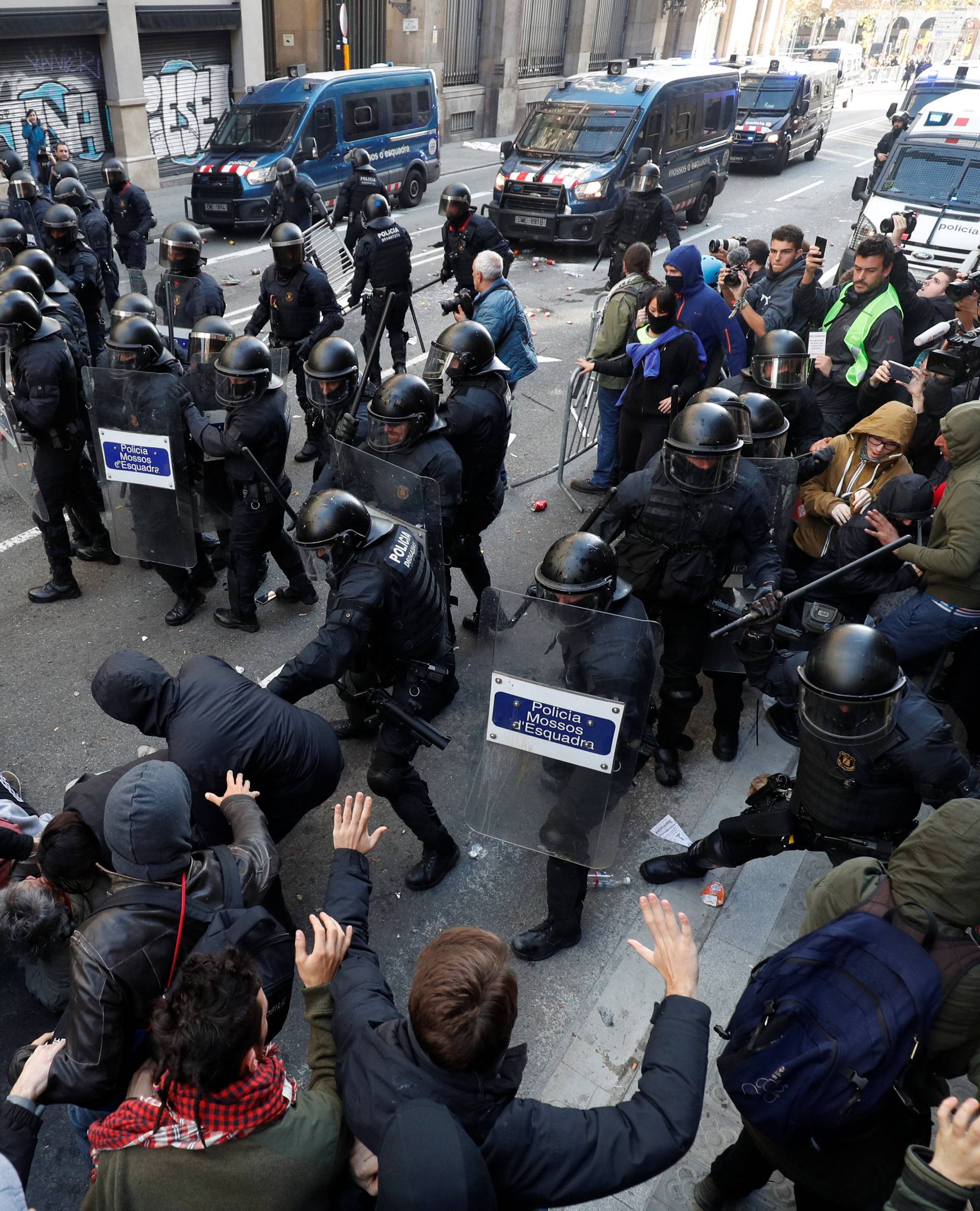 Protest against Spain's cabinet meeting in Barcelona