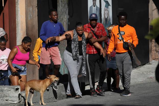 Over two dozen killed as gangs attempt to attack Haiti suburb