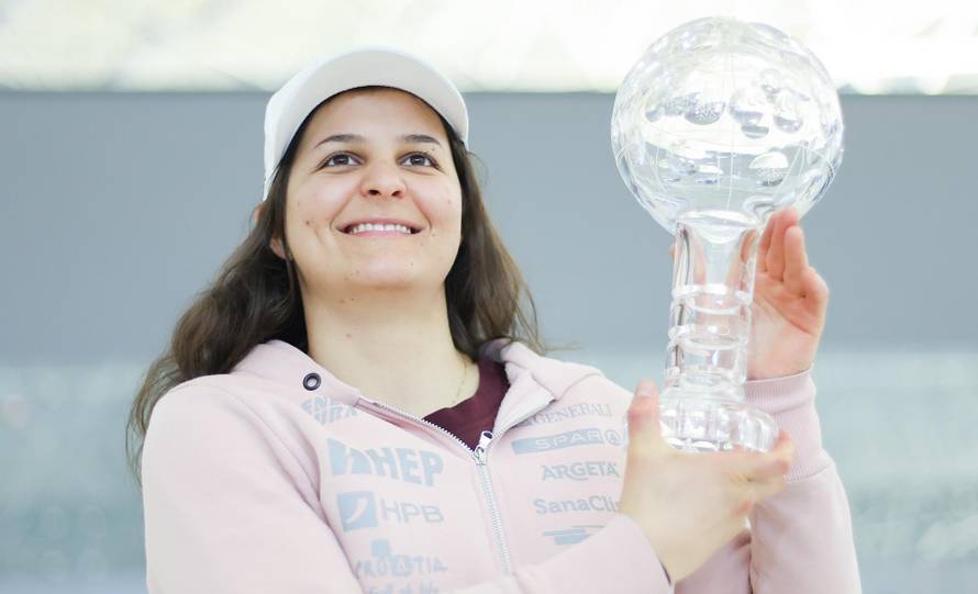 Dolazak Zrinke Ljutić iz SAD-a nakon osvajanja Malog kristalnog globusa